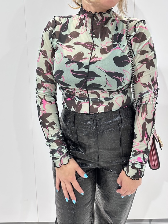 Reebok Tops - Reebok Mint, Pink & Black Floral Mesh Long Sleeve Top